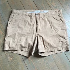 Men’s Size 42 NWOT Goodfellow & Co Linden Shorts Med Khaki